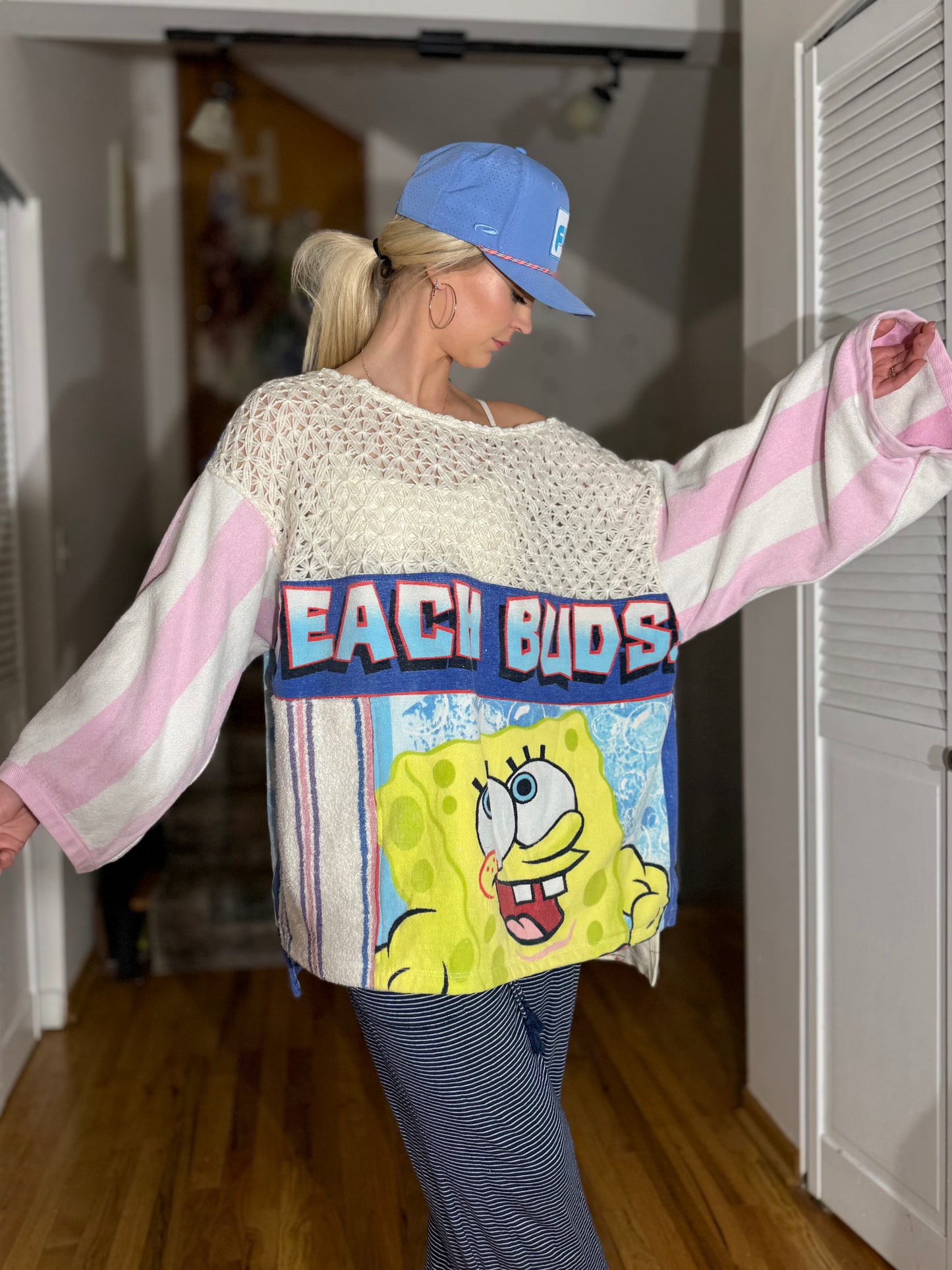 Reclaimed Beach Buds Pullover